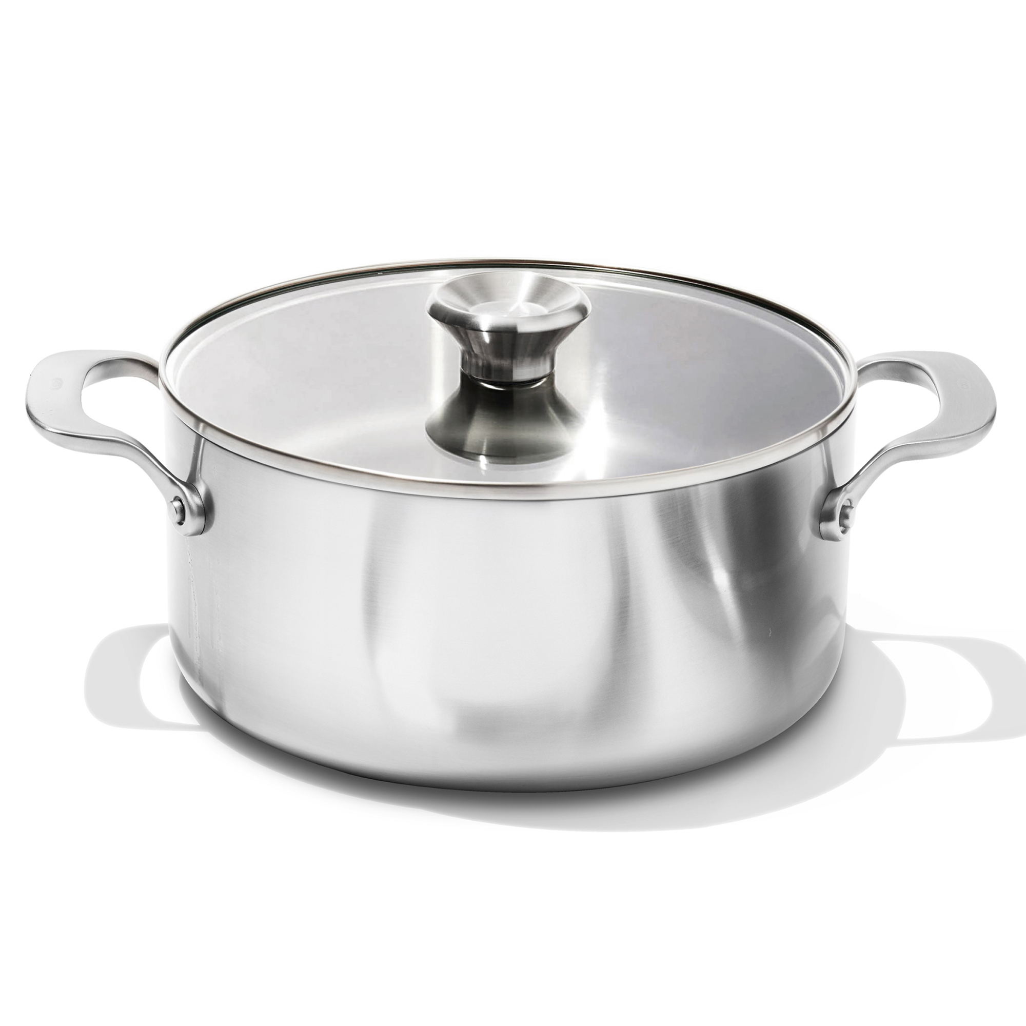 OXO Mira 24 cm / 4,9 L Kasserolle mit Deckel — Tri-Ply Edelstahl OXO Mira 24 cm / 4,9 L Edelstahl-Kasserolle mit Deckel, Tri-Ply-Konstruktion und gebördeltem Rand