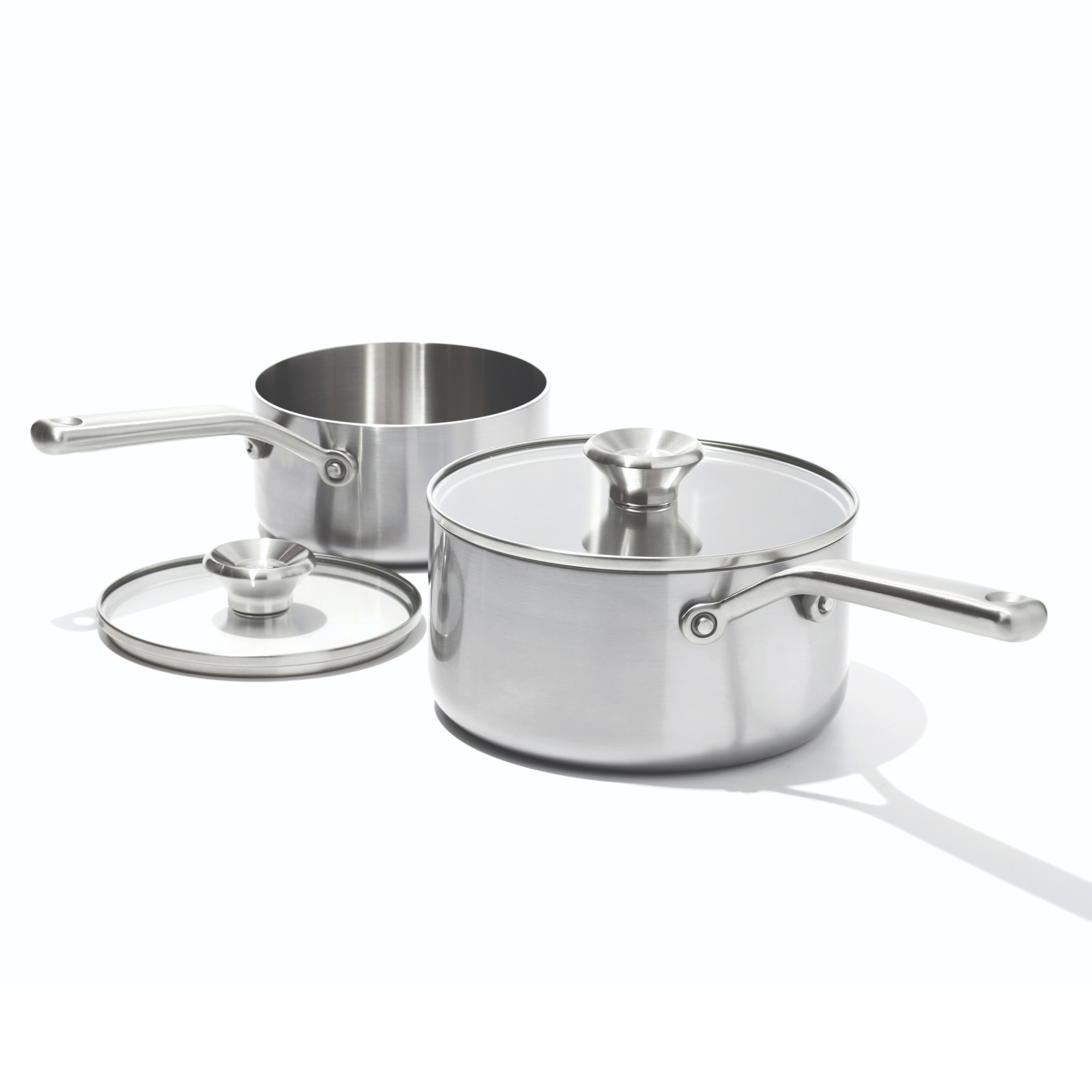 OXO Mira Stieltopf-Set 16 cm / 1,6 l + 20 cm / 3,1 l — Tri-Ply Edelstahl OXO Mira Tri-Ply Edelstahl-Stieltopf-Set mit 16 cm (1,6 l) und 20 cm (3,1 l) Töpfen inklusive Deckel